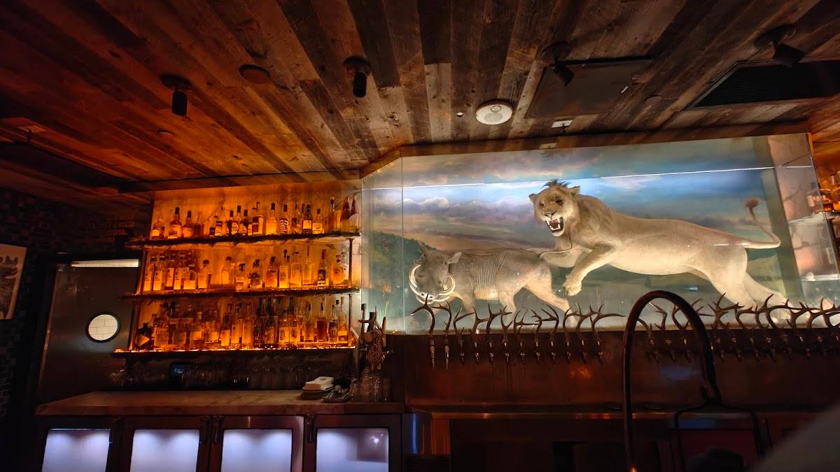 Craft & Commerce restaurant in San Diego - photo 3