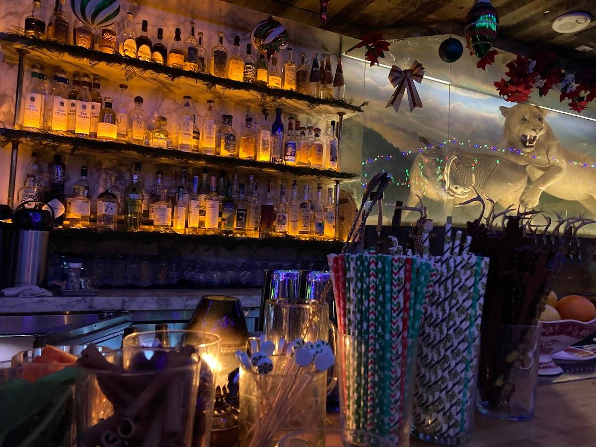 Craft & Commerce restaurant in San Diego - photo 4