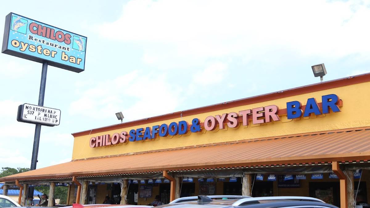 Chilos restaurant in Houston - main photo