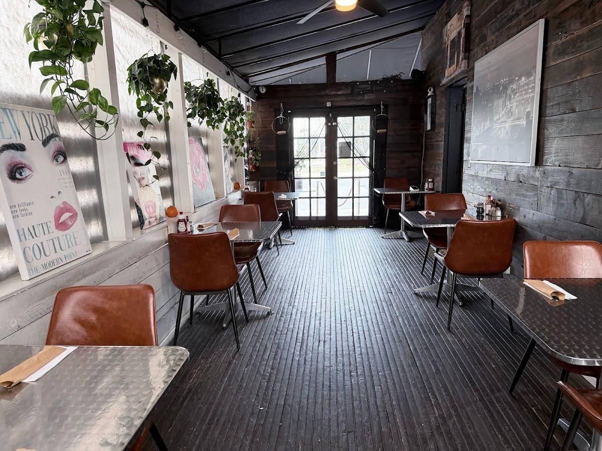 Cafe Laurent restaurant in Los Angeles - photo 2