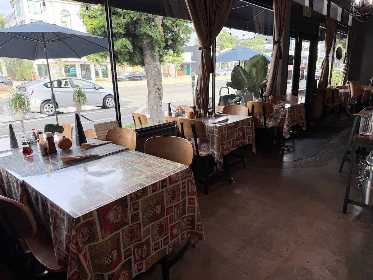 Cafe Laurent restaurant in Los Angeles - photo 5
