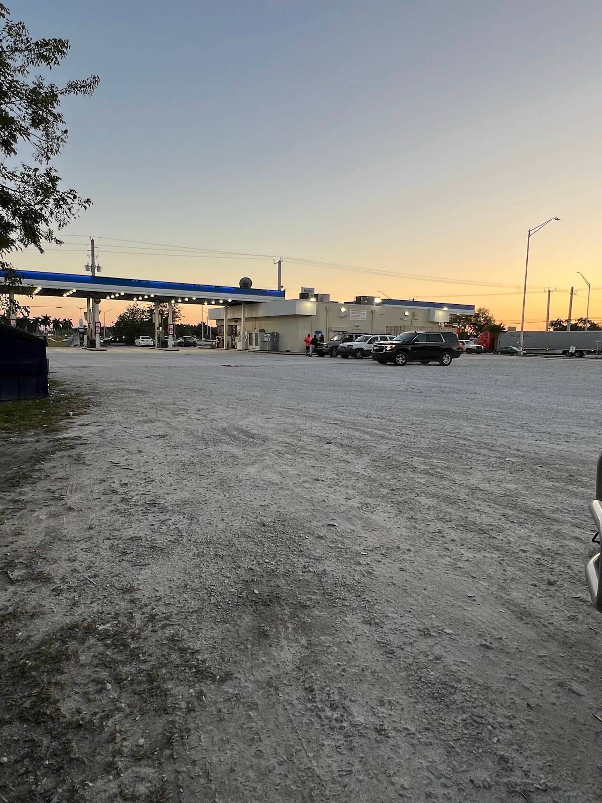 Exprezo Krome Mobil restaurant in Homestead - photo 4