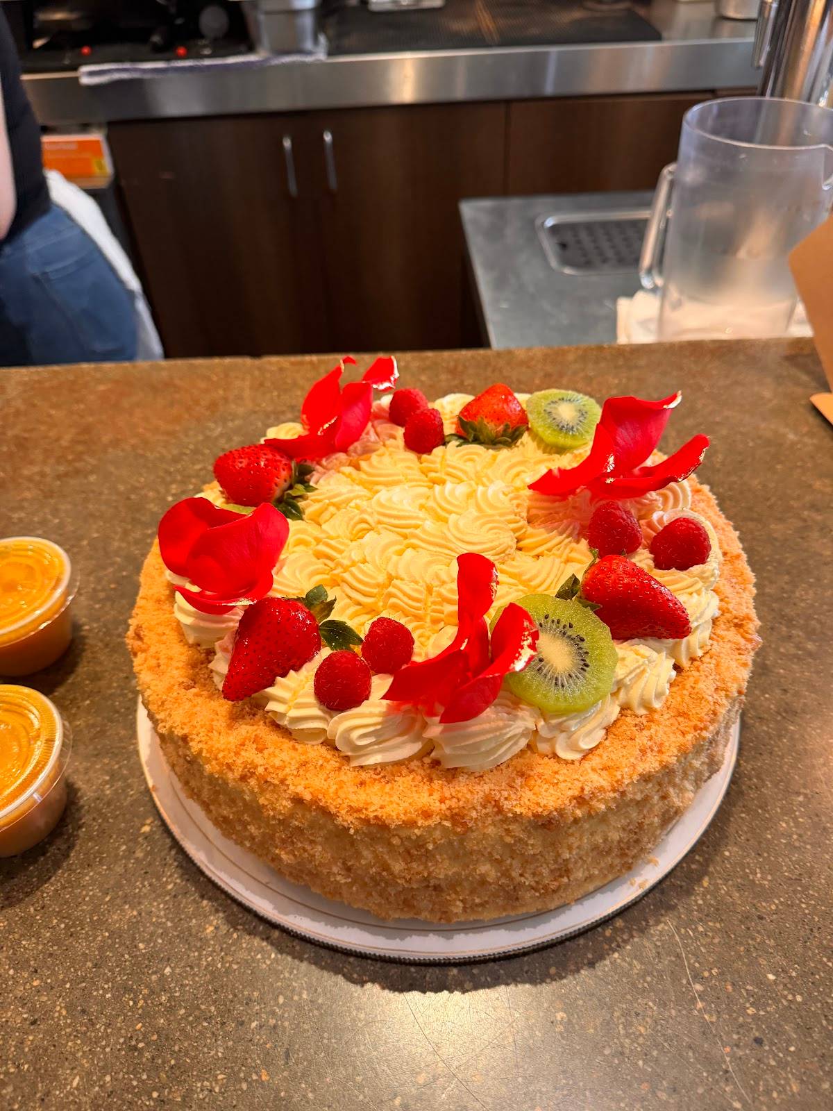 Extraordinary Desserts restaurant in San Diego - photo 4