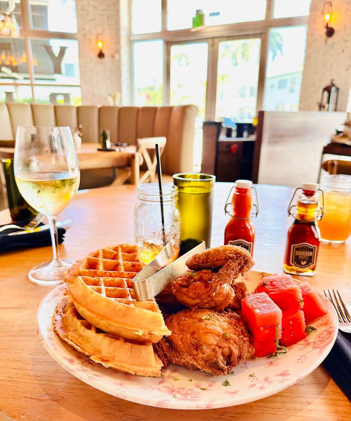 Yardbird Table & Bar restaurant in Miami Beach - photo 4