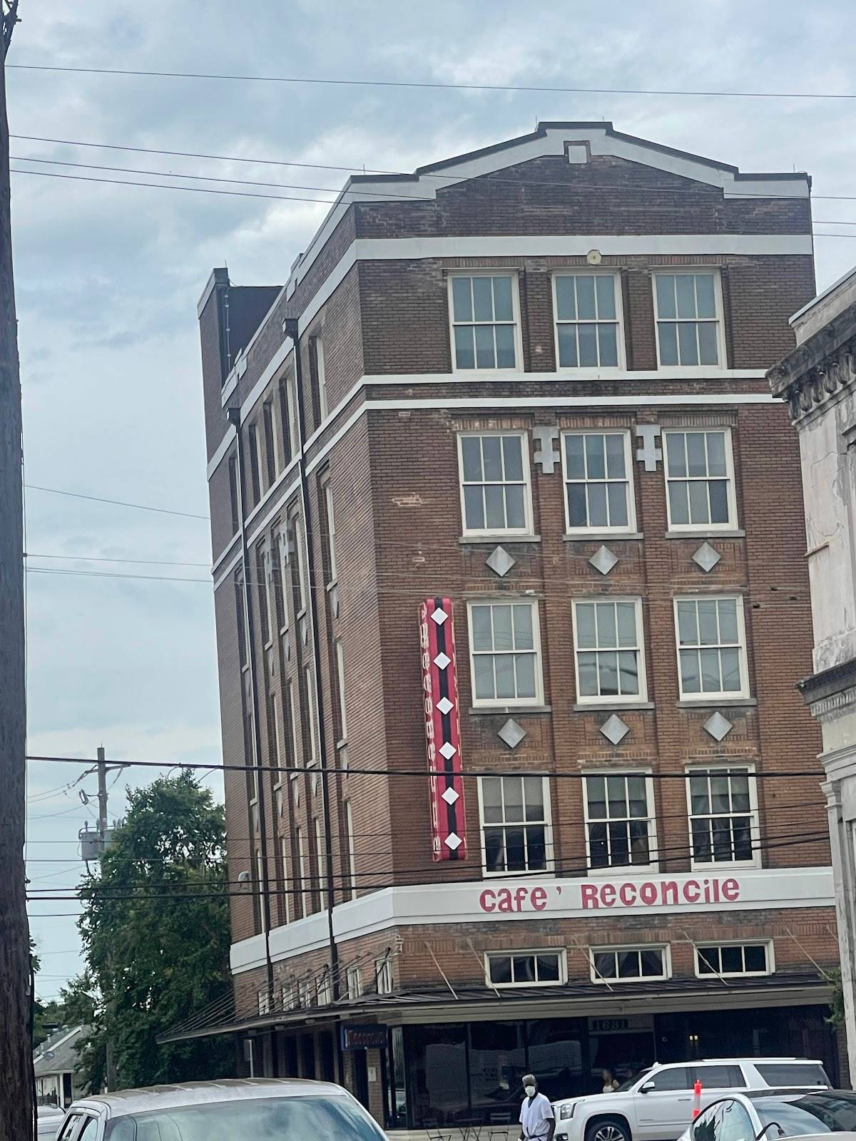 Café Reconcile restaurant in New Orleans - photo 3
