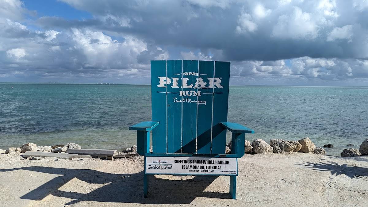 Whale Harbor Marina restaurant in Islamorada - photo 4