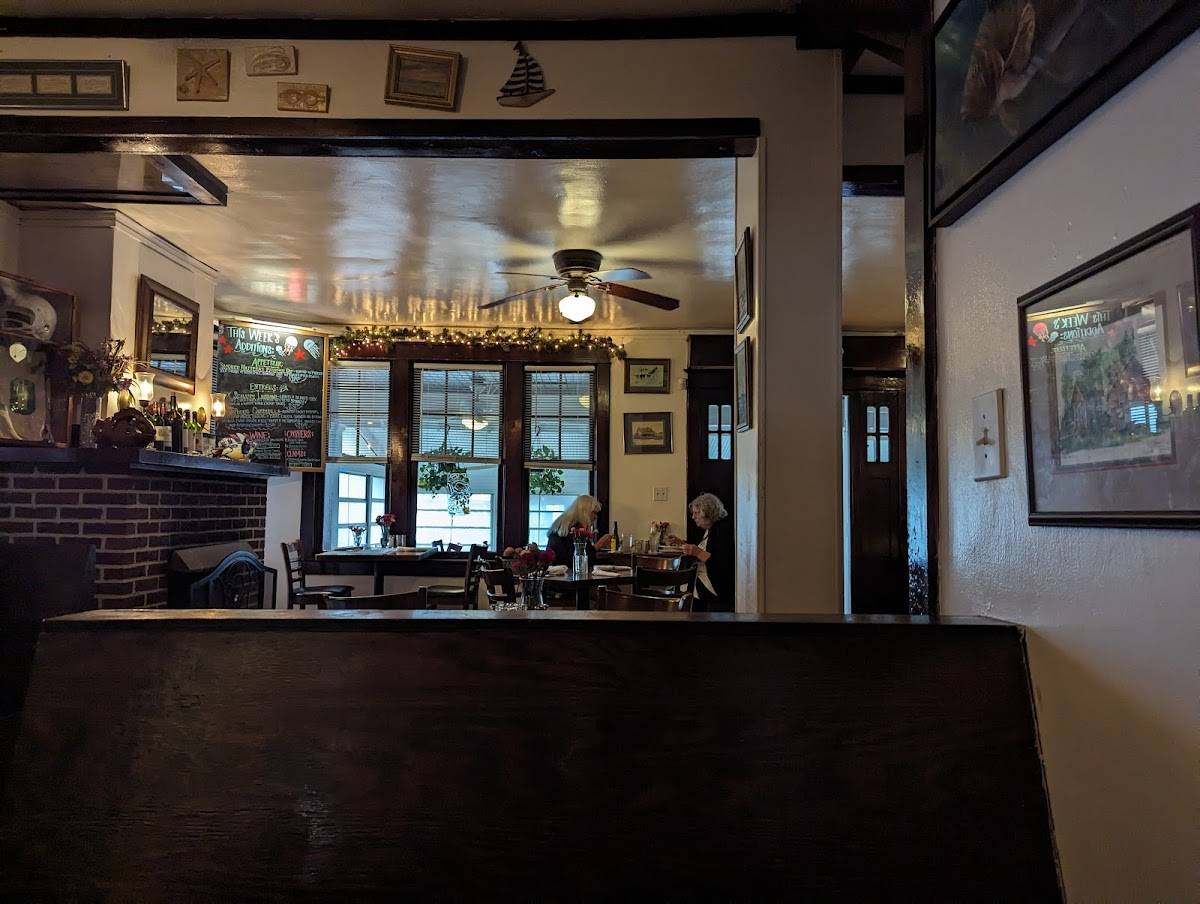 Tautog's Restaurant restaurant in Virginia Beach - photo 5