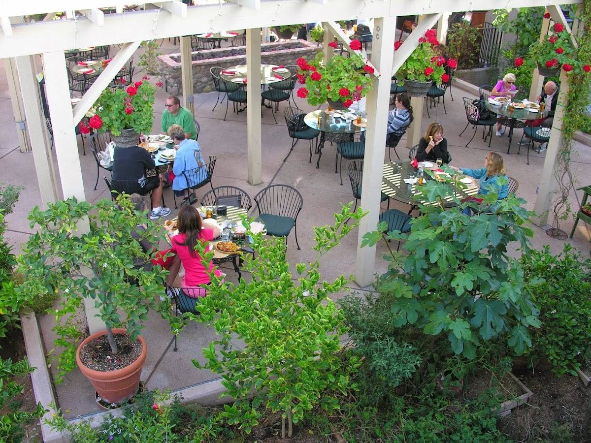 Cosmopolitan Hotel and Restaurant restaurant in San Diego - photo 3