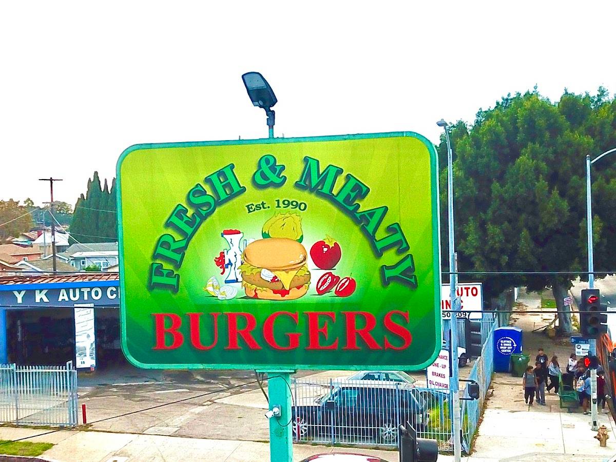 Fresh and Meaty Burgers, Inc. restaurant in Los Angeles - photo 5