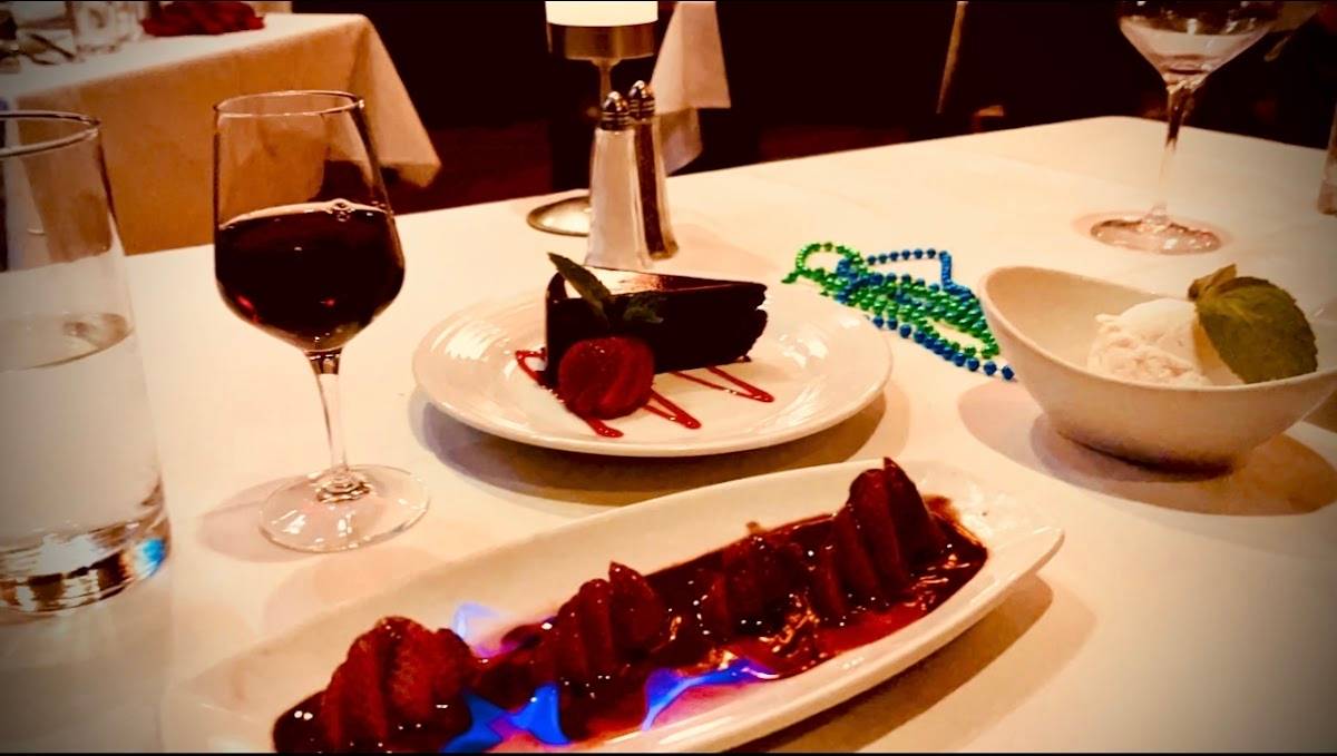 Ruth's Chris Steak House restaurant in Honolulu - photo 3