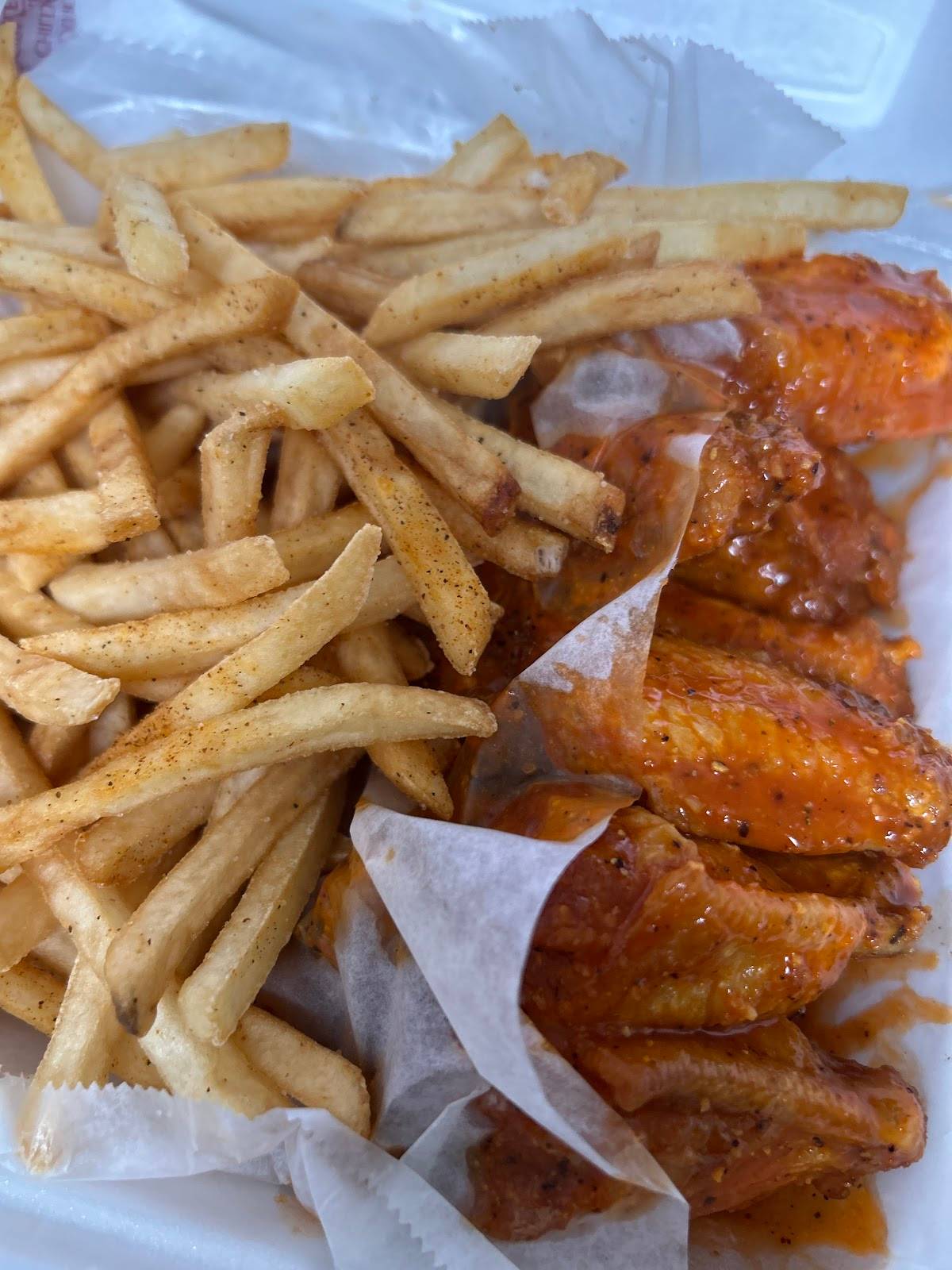Who dat wings express restaurant in New Orleans - photo 3
