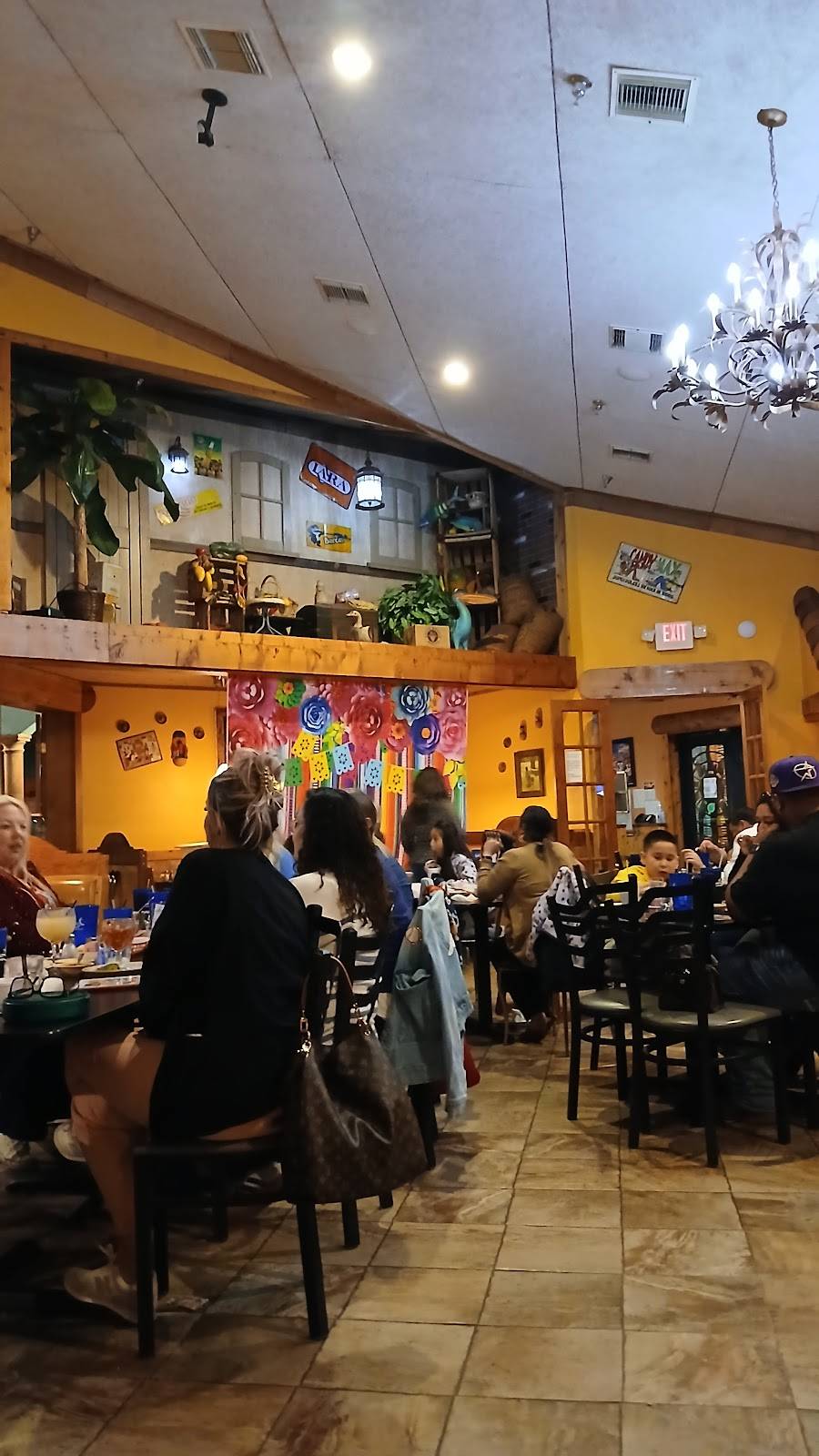Luna's Mexican Restaurant restaurant in Baytown - photo 5