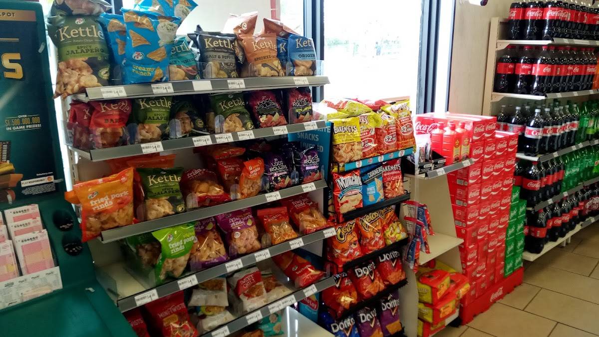 7-Eleven restaurant in Miami - photo 4
