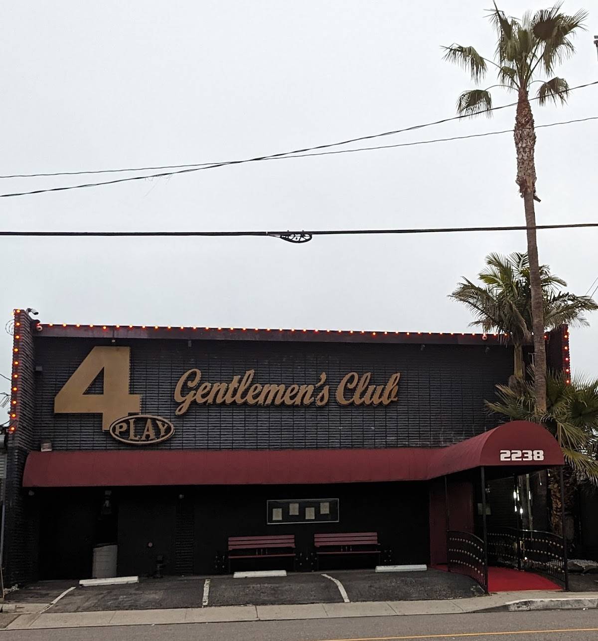 4Play The Gentlemen's Club restaurant in Los Angeles - photo 3