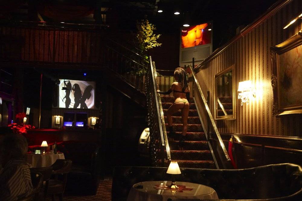 4Play The Gentlemen's Club restaurant in Los Angeles - photo 4