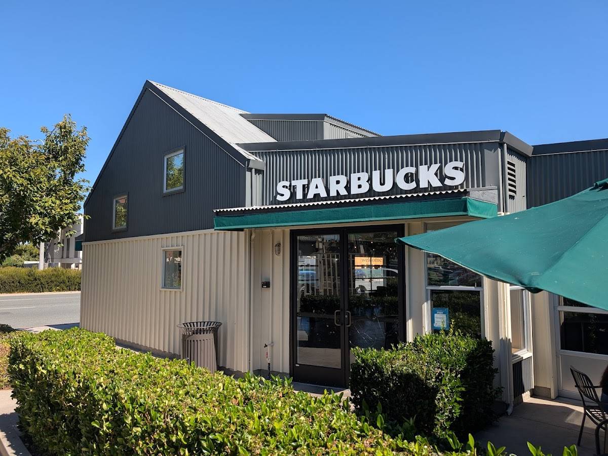Starbucks restaurant in Sunnyvale - photo 3