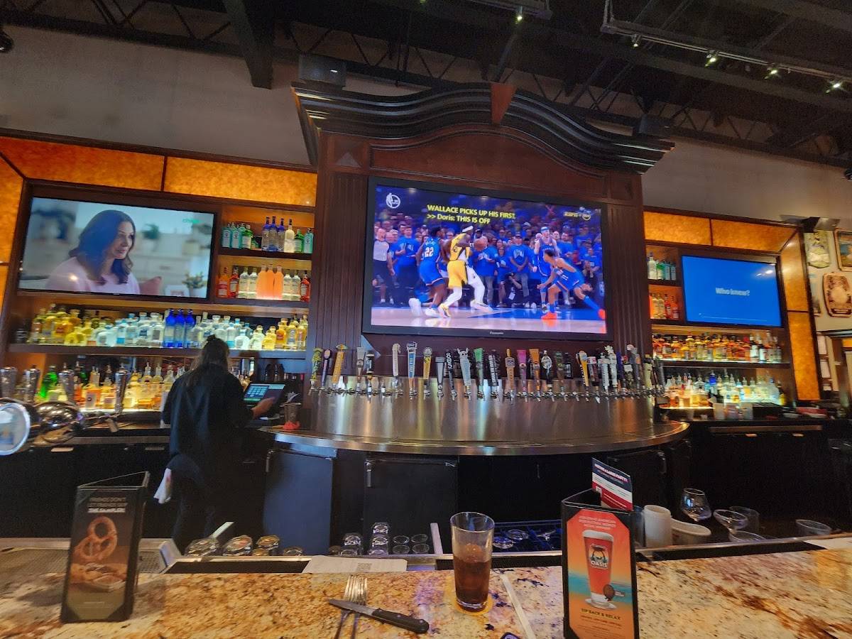 BJ's Restaurant & Brewhouse restaurant in Sparks - photo 3