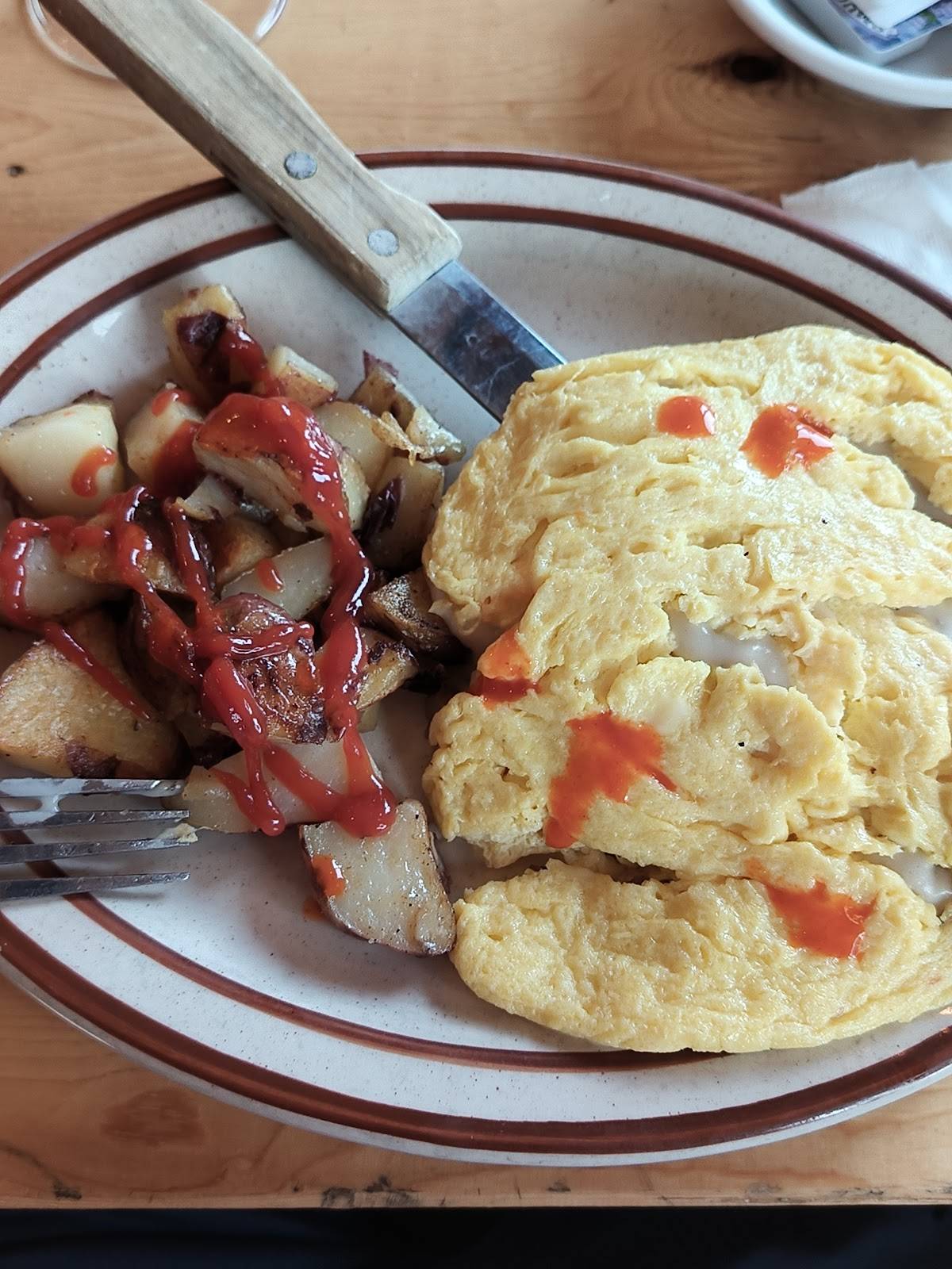 Creek View Grill restaurant in Hayden - photo 5