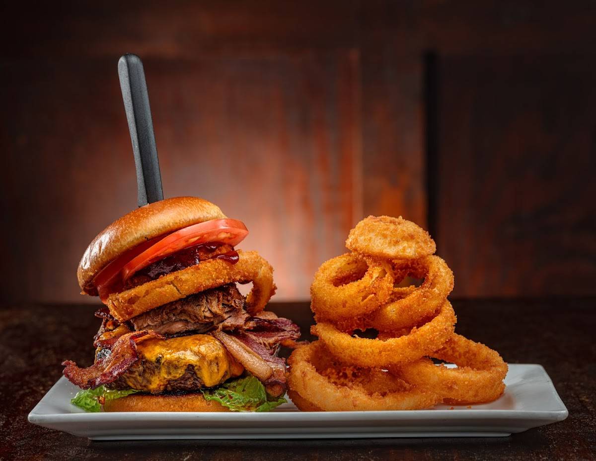 Kailua Town Pub and Grill restaurant in Kailua - photo 2