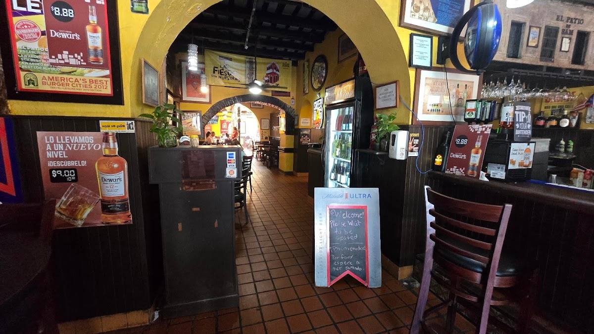 El Patio De Sam restaurant in San Juan - photo 5