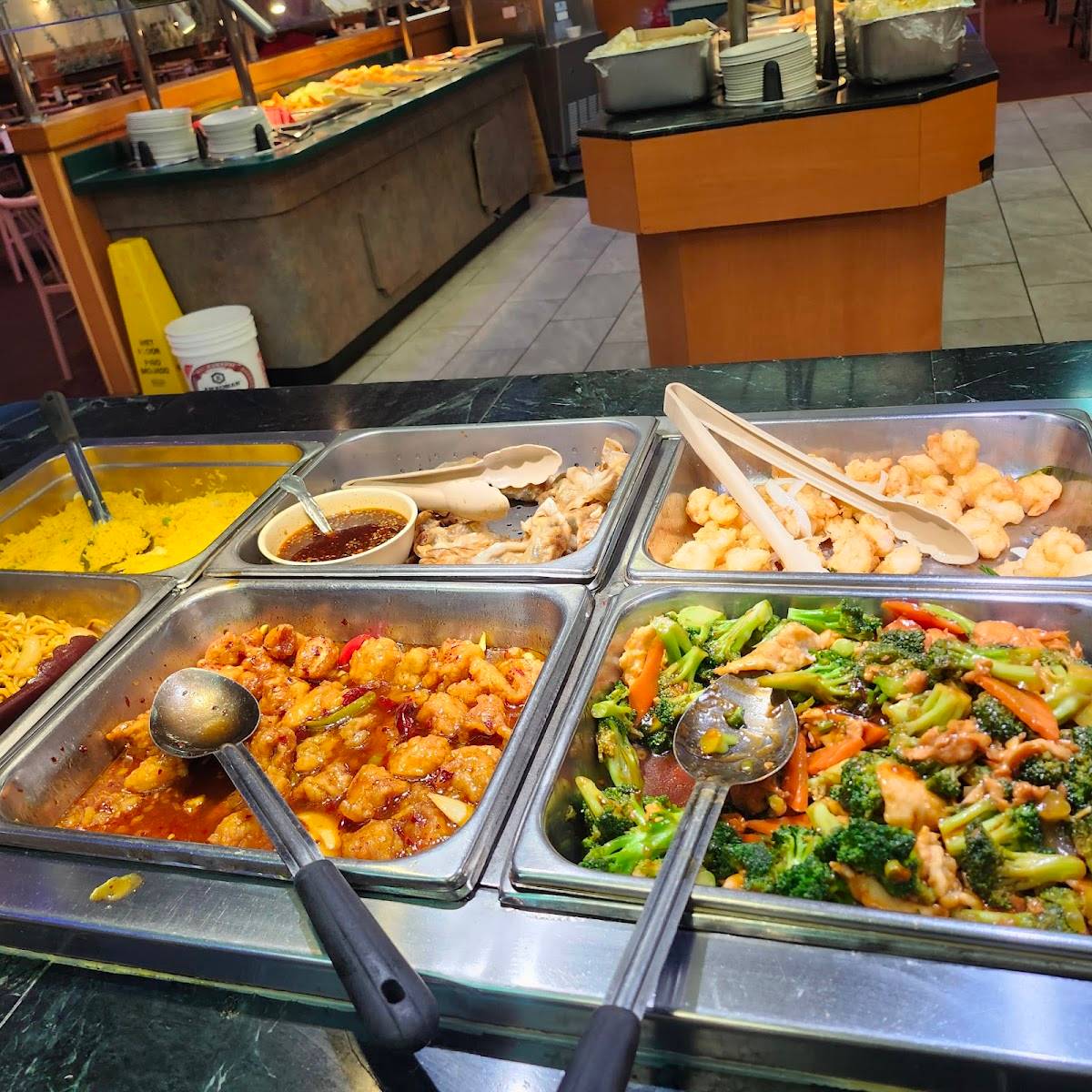 Mandarin House Chinese Buffet restaurant in Metairie - photo 3