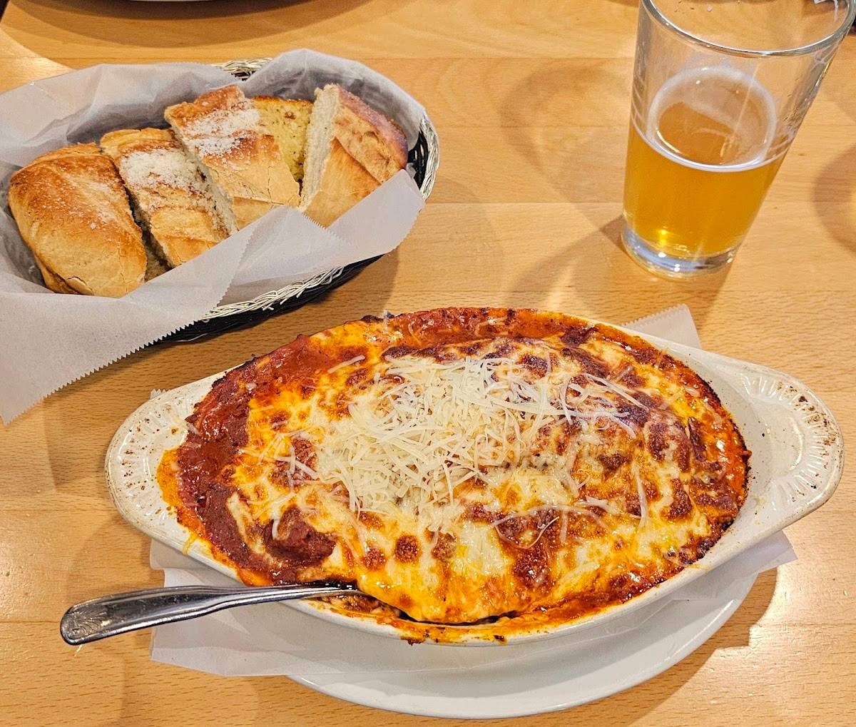 Pizza Plaza restaurant in Anchorage - photo 2