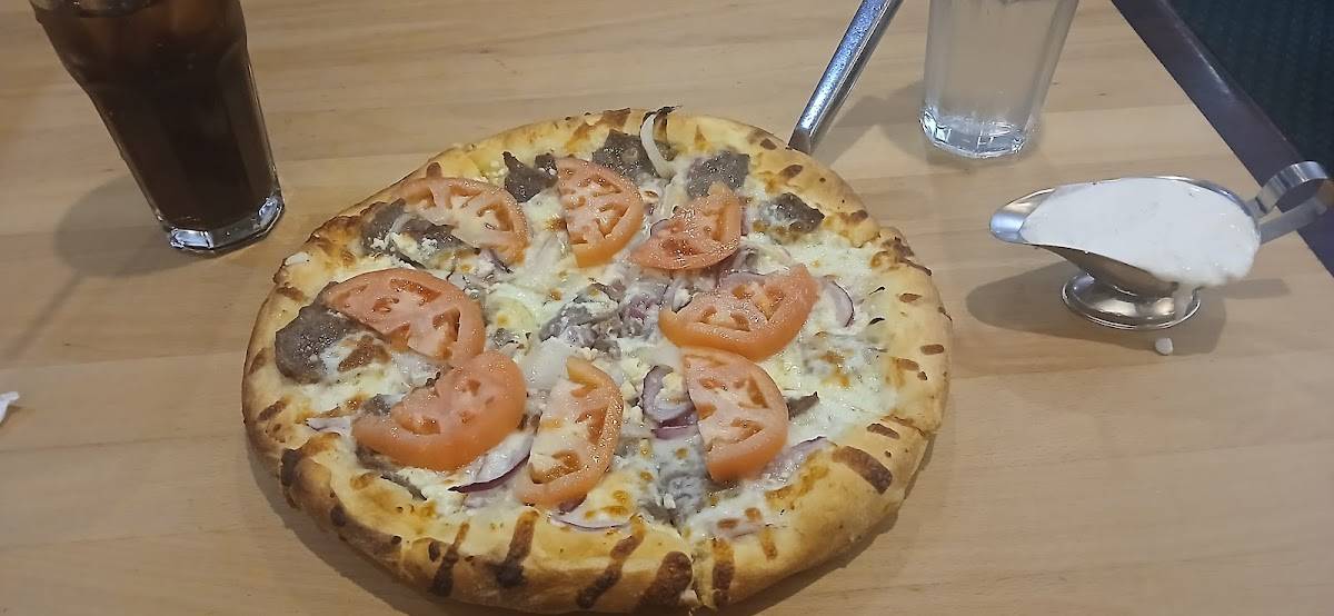 Pizza Plaza restaurant in Anchorage - photo 3