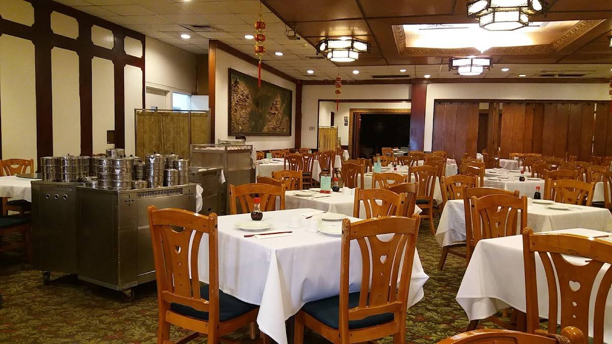 Golden Dragon Restaurant restaurant in Los Angeles - main photo