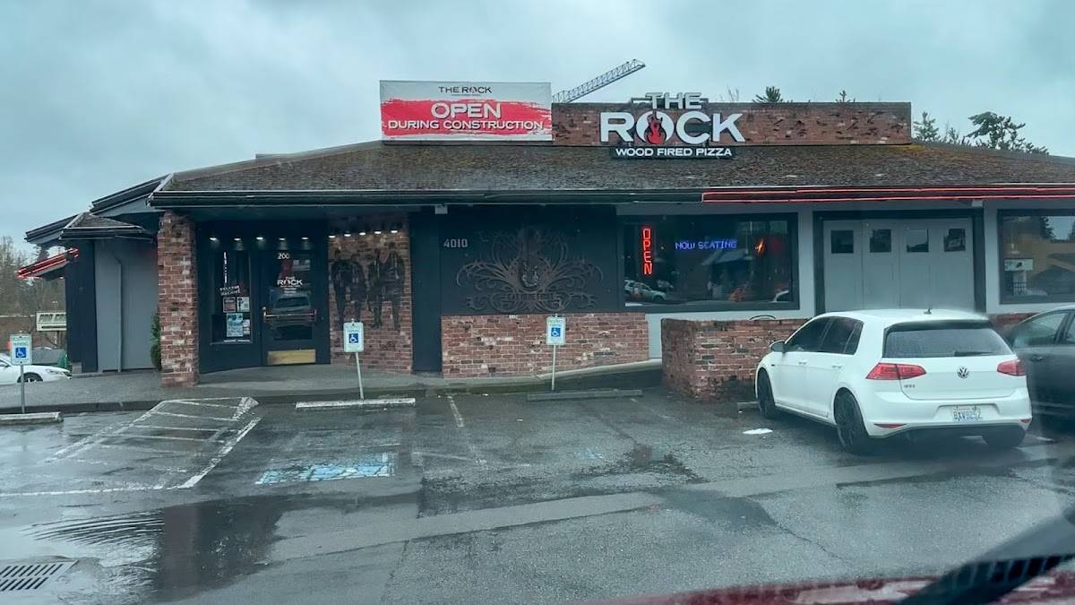 The Rock Wood Fired Pizza restaurant in Lynnwood - photo 5