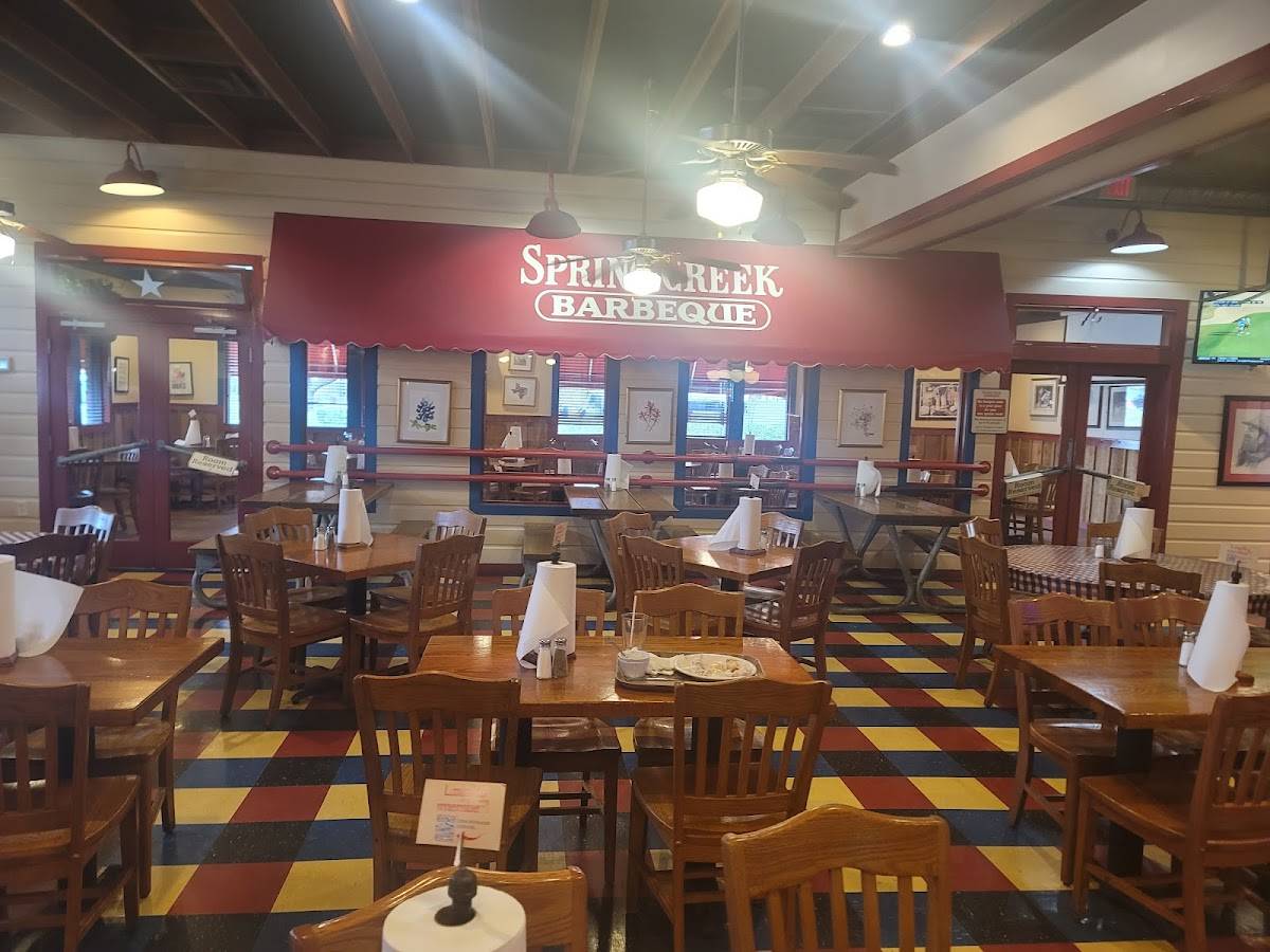 Spring Creek Barbeque restaurant in Humble - photo 4