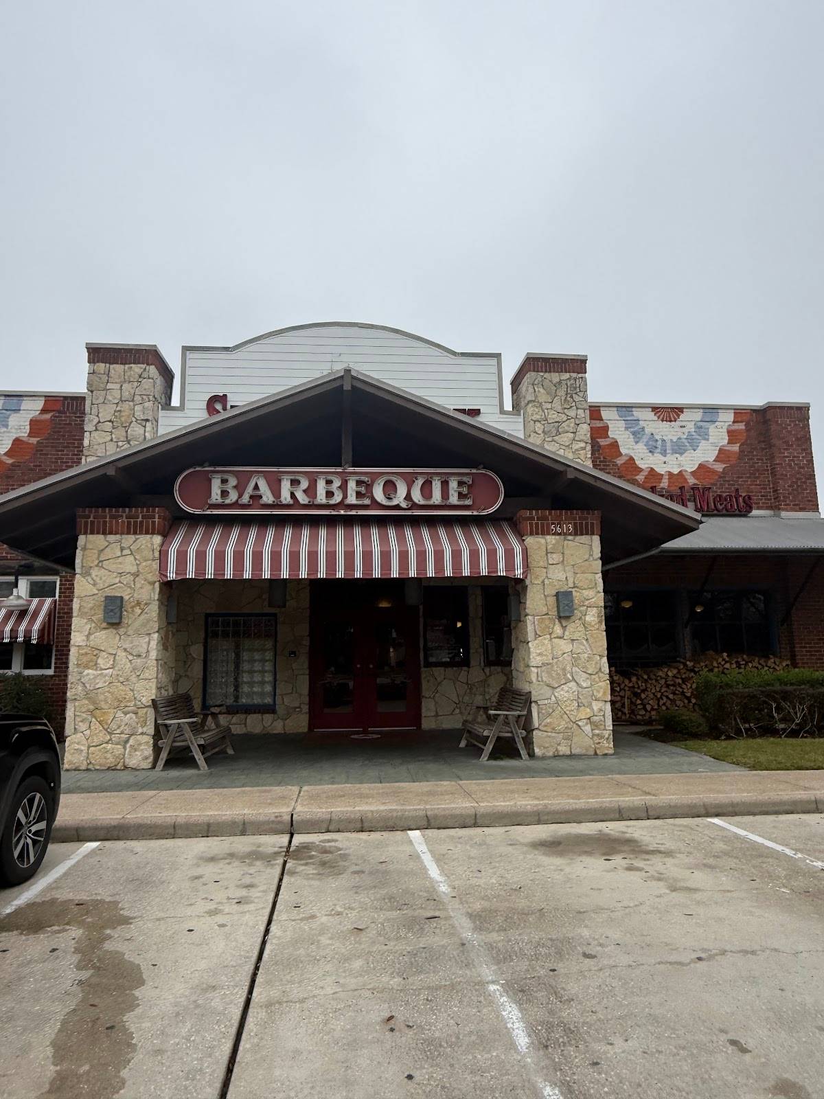 Spring Creek Barbeque restaurant in Humble - photo 5