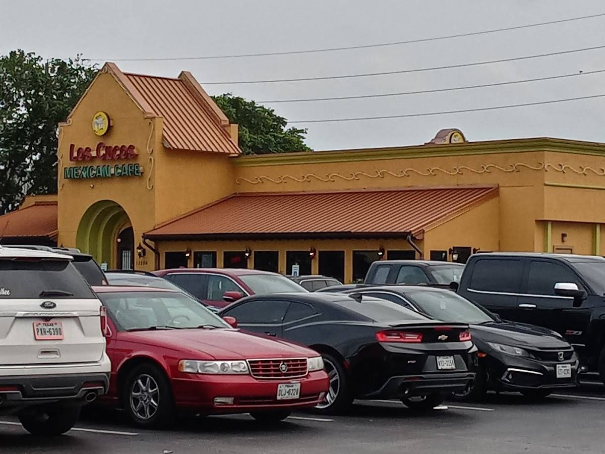 Los Cucos Mexican Cafe restaurant in Jersey Village - photo 4