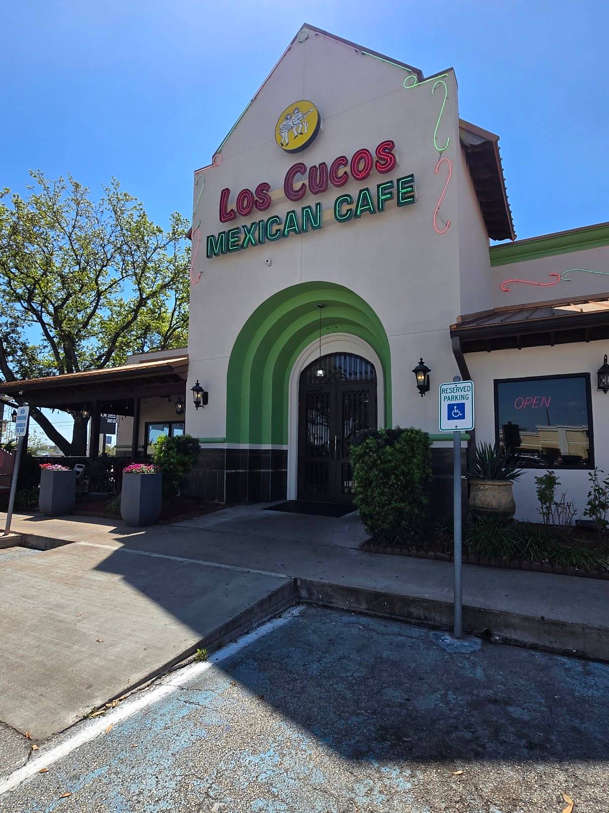 Los Cucos Mexican Cafe restaurant in Jersey Village - photo 5
