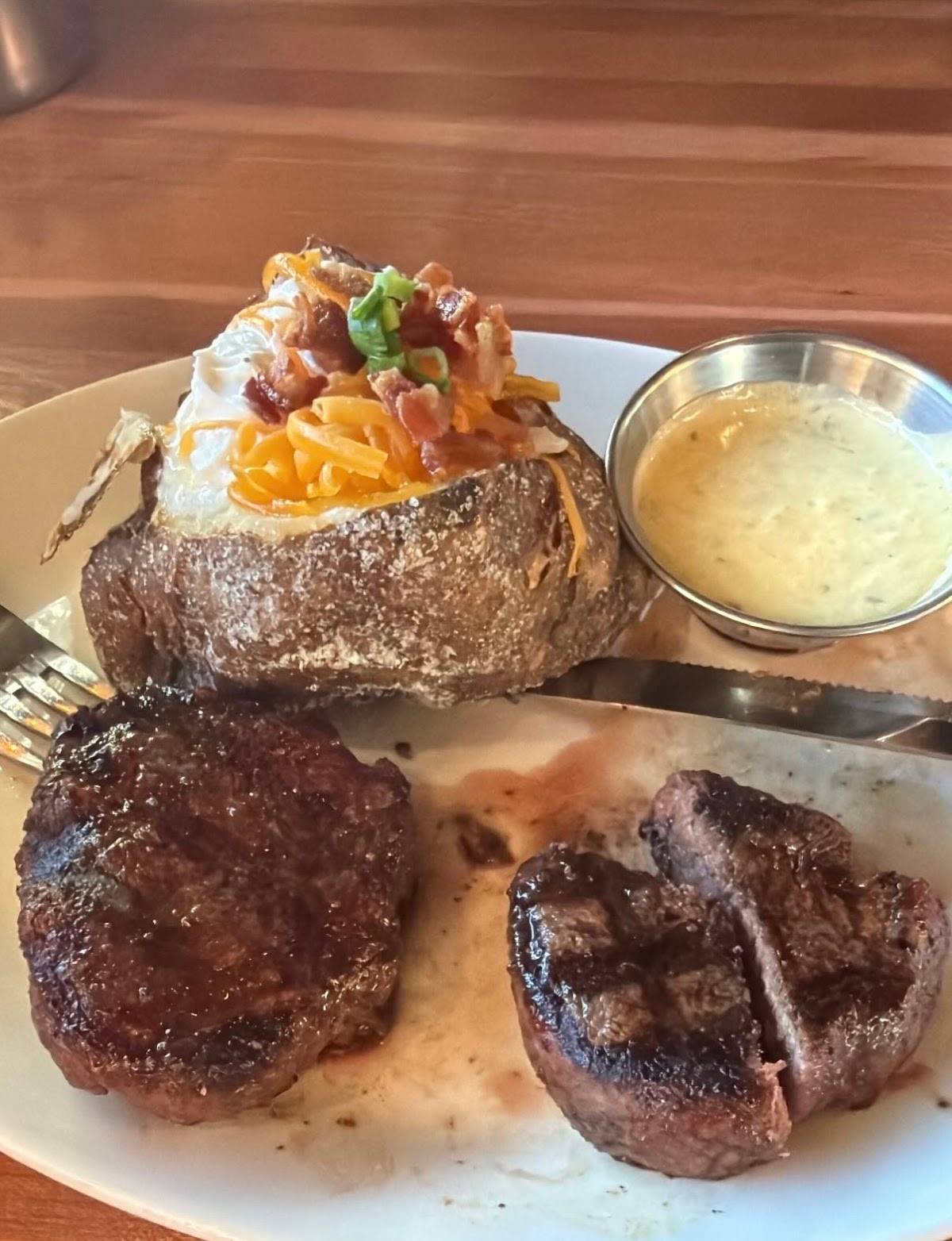 J. Alexander's Restaurant restaurant in Centennial - photo 3