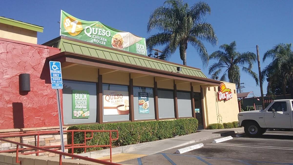 Del Taco restaurant in Los Angeles - main photo