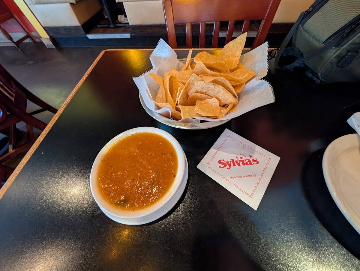 Sylvia's Enchilada Kitchen restaurant in Houston - photo 2