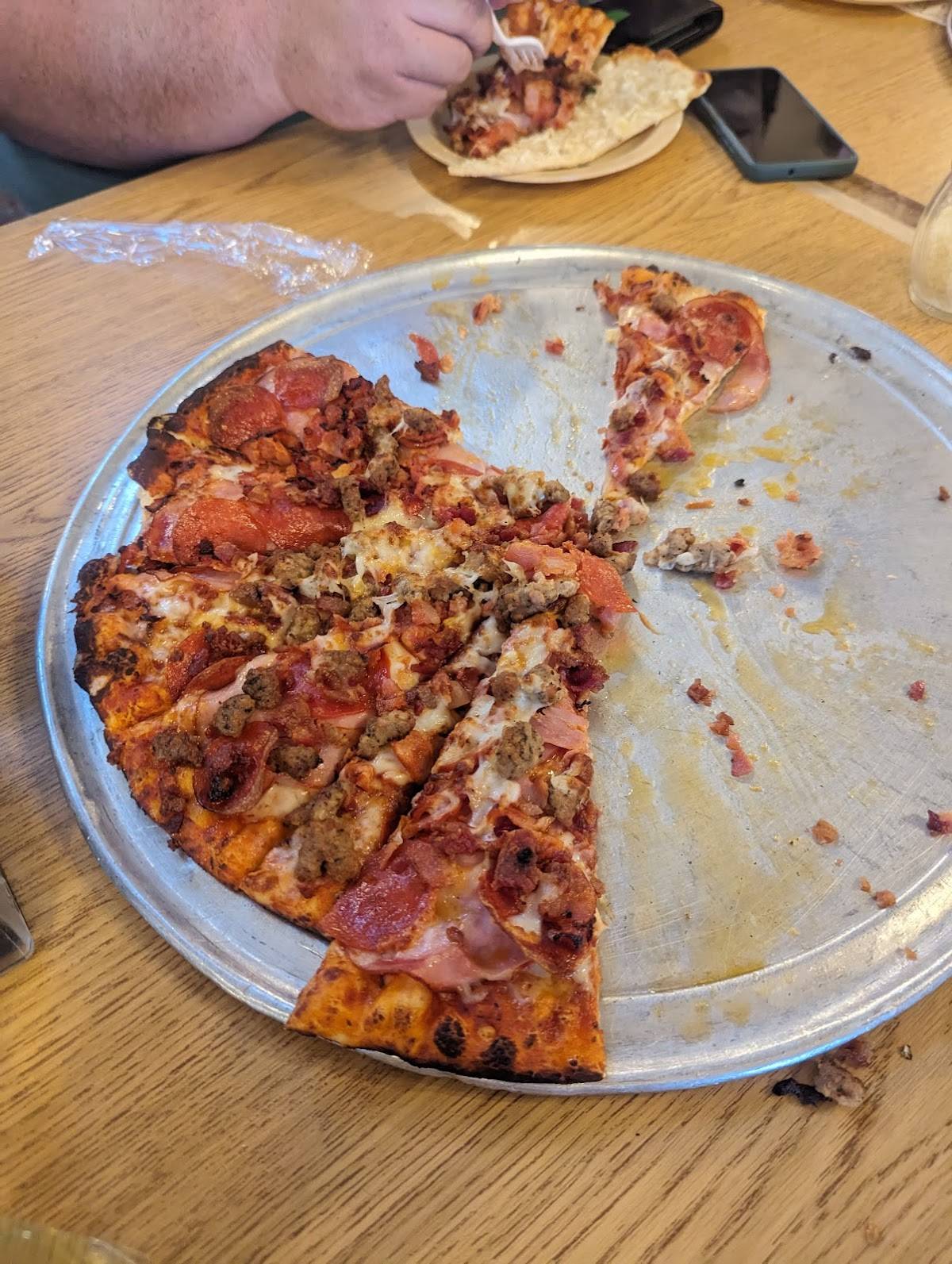 Abby's Legendary Pizza restaurant in Redmond - photo 5