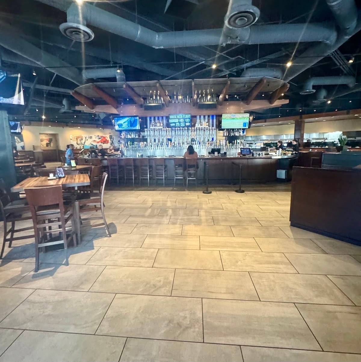 Yard House restaurant in Rancho Cucamonga - photo 4