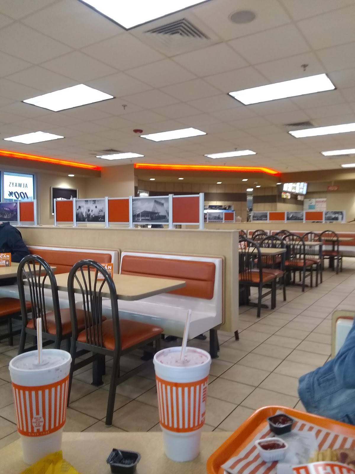 Whataburger restaurant in Baytown - photo 4