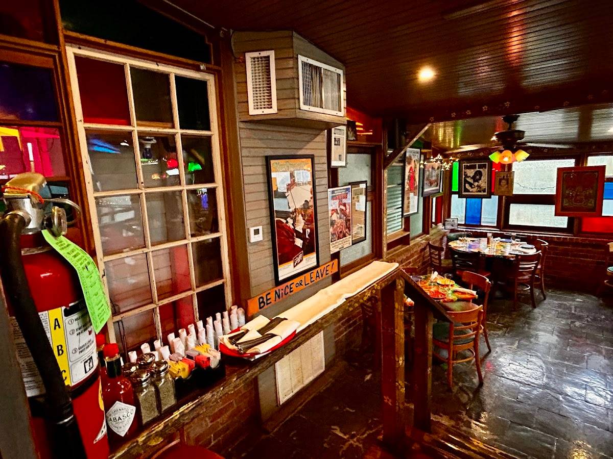 Jacques-Imo's restaurant in New Orleans - photo 5