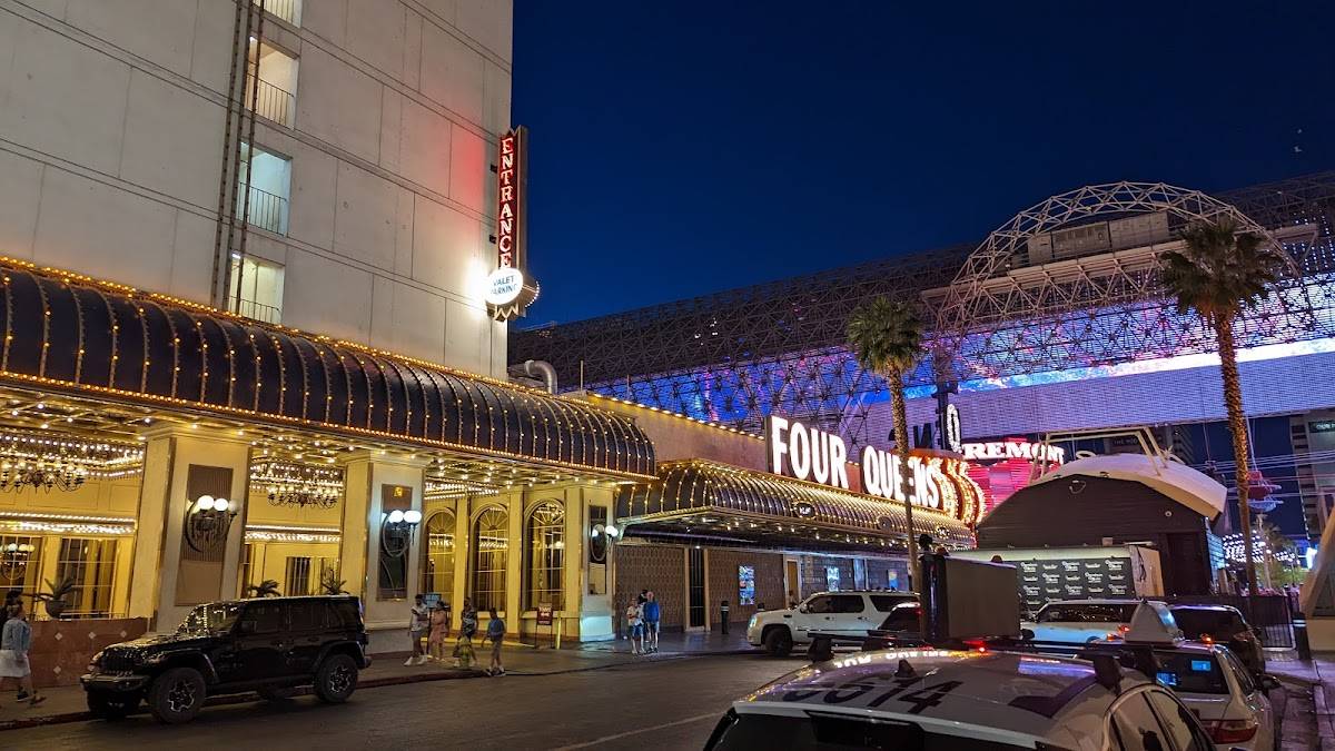 Four Queens Hotel & Casino restaurant in Las Vegas - photo 4