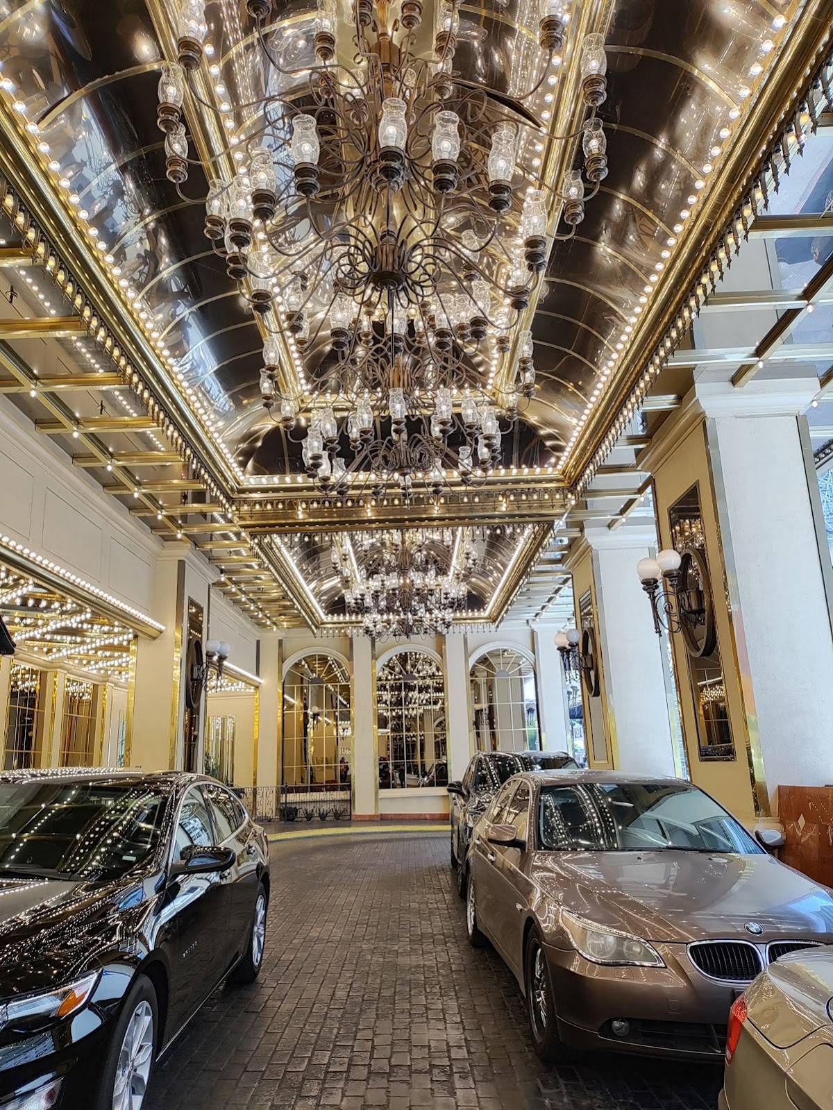 Four Queens Hotel & Casino restaurant in Las Vegas - photo 5
