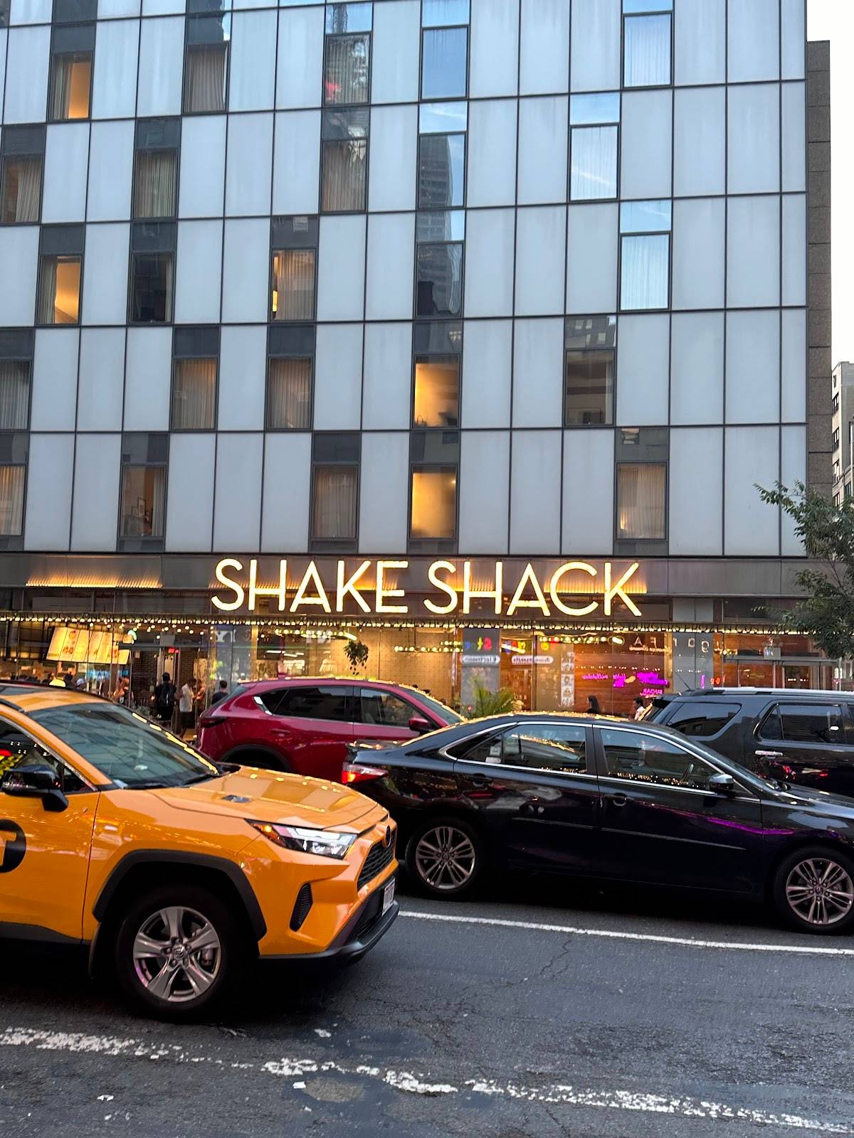 Shake Shack Theater District restaurant in New York - photo 5