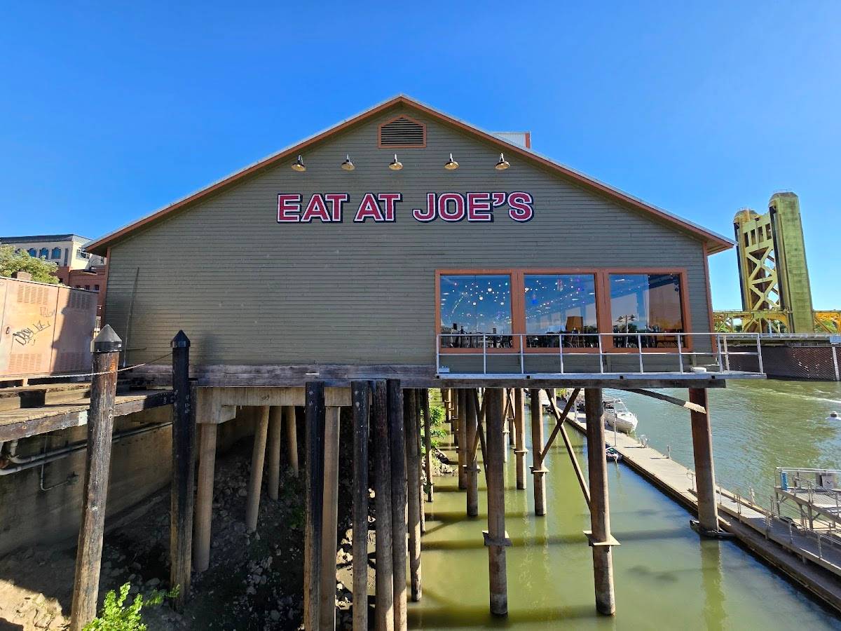 Joe's Crab Shack