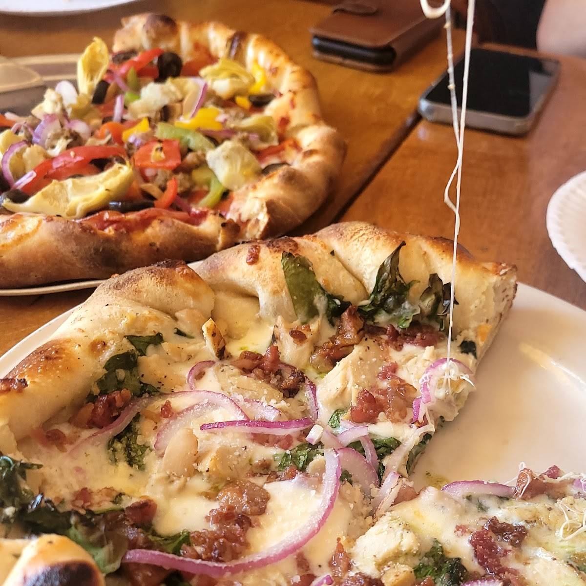 Blind Onion Pizza & Pub restaurant in Sparks - photo 2