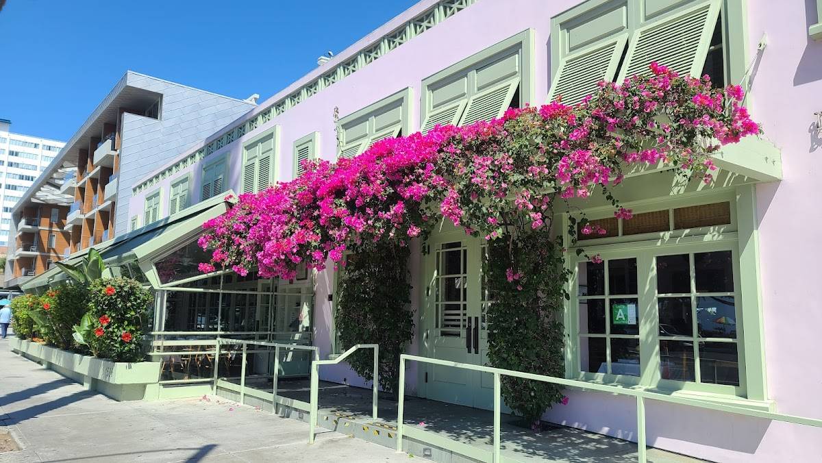 Ivy at the Shore restaurant in Santa Monica - photo 4