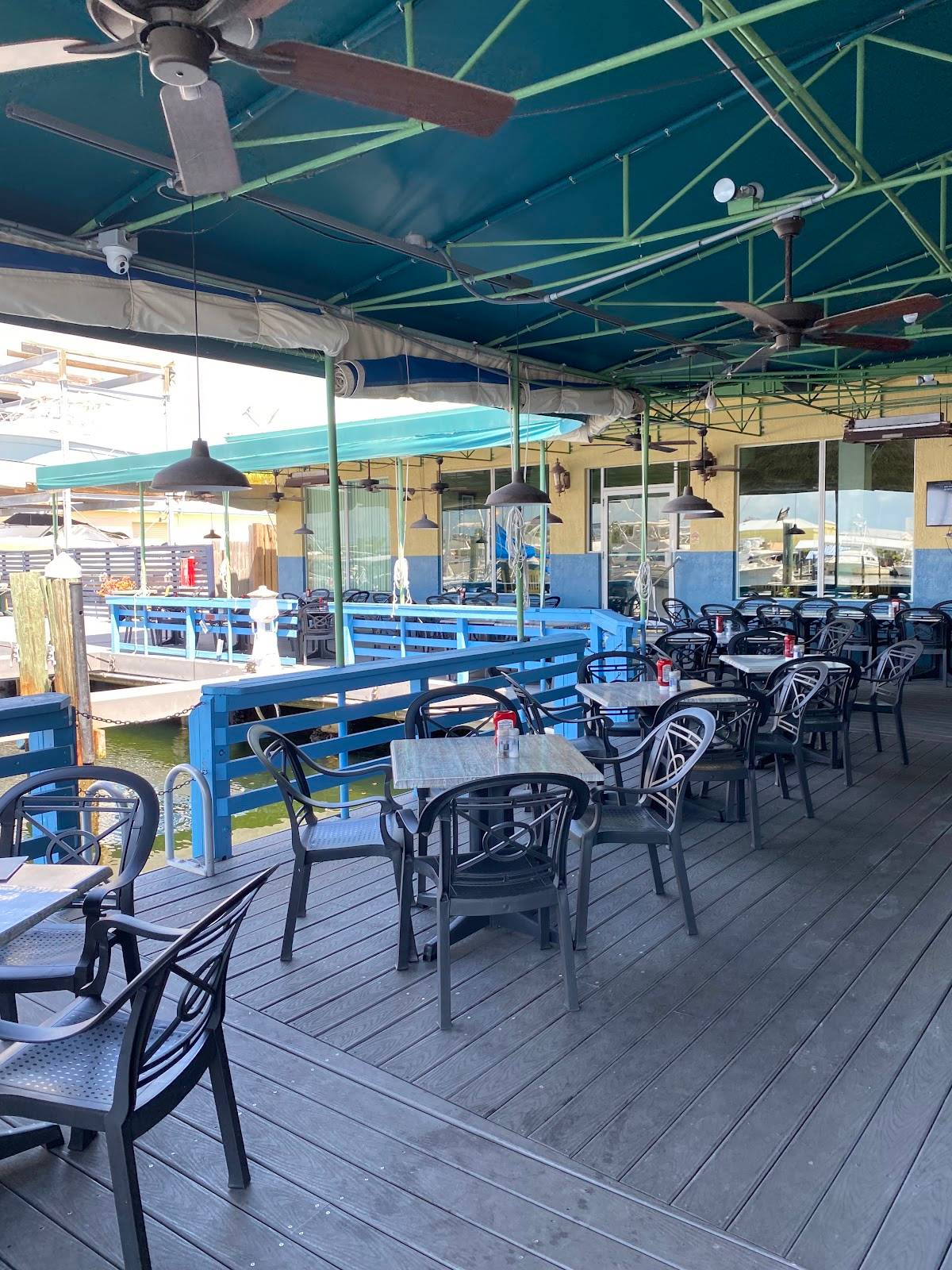 Pilot House Restaurant & Marina