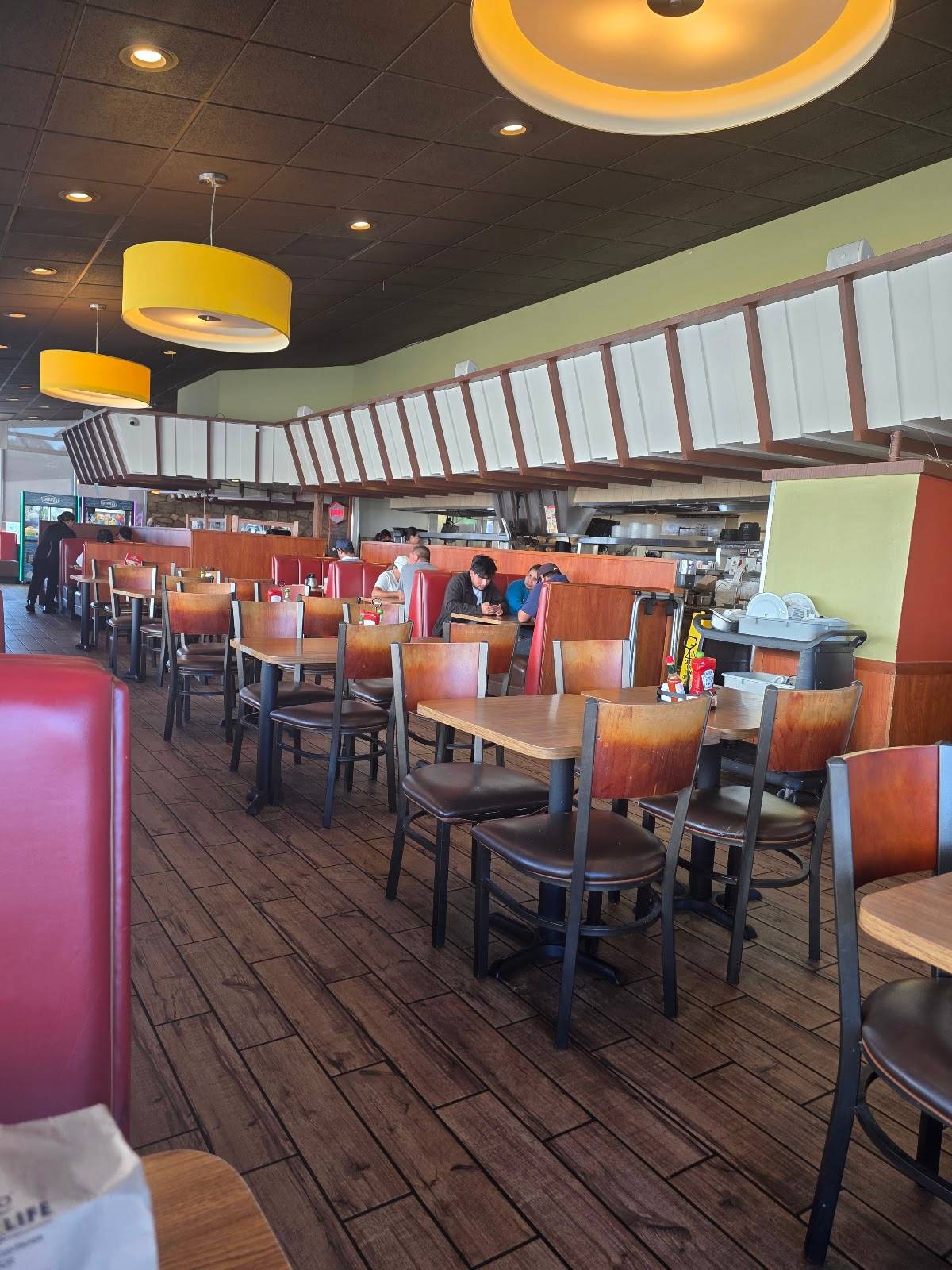Denny's restaurant in Hawthorne - photo 5