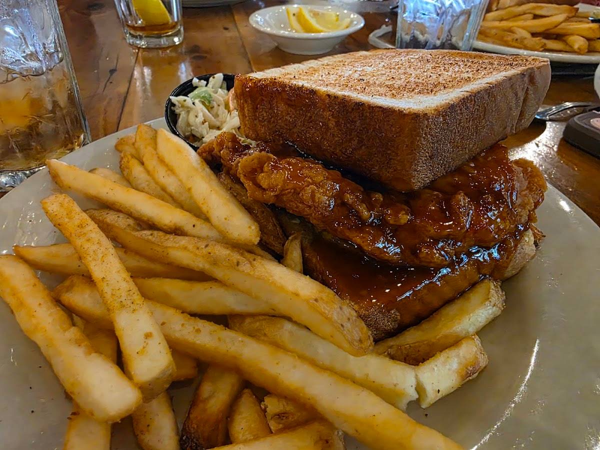 Puckett's Restaurant restaurant in Nashville - photo 4