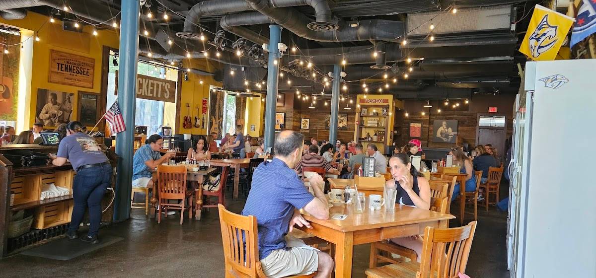 Puckett's Restaurant restaurant in Nashville - photo 5